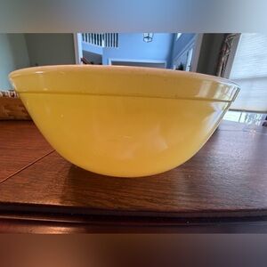 Vintage Pyrex Yellow Mixing Bowl